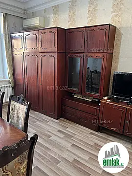 Satılır 2 otaqlı köhnə tikili 60 m²