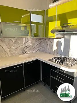 Satılır 2 otaqlı köhnə tikili 60 m²