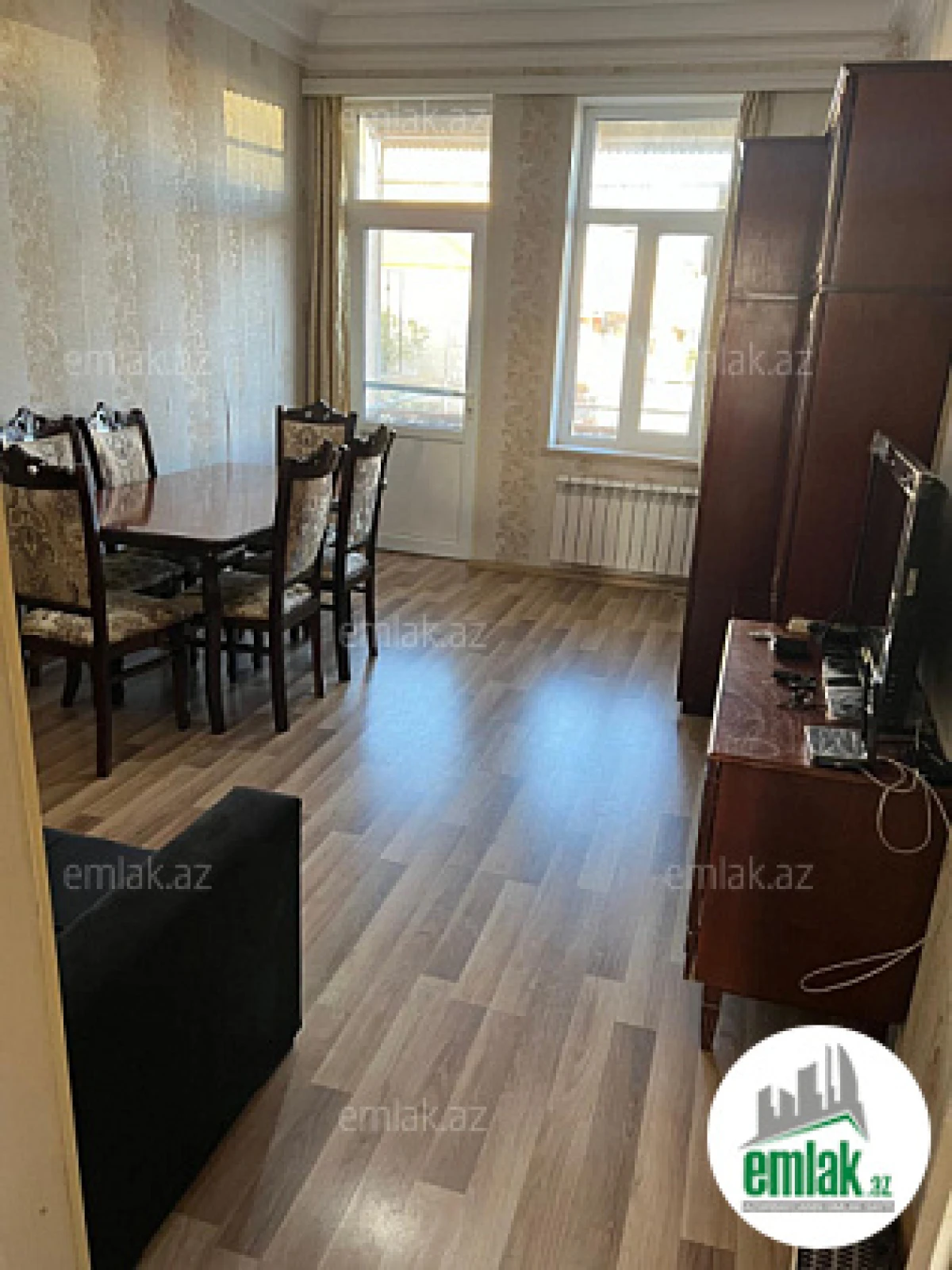 Satılır 2 otaqlı köhnə tikili 60 m²