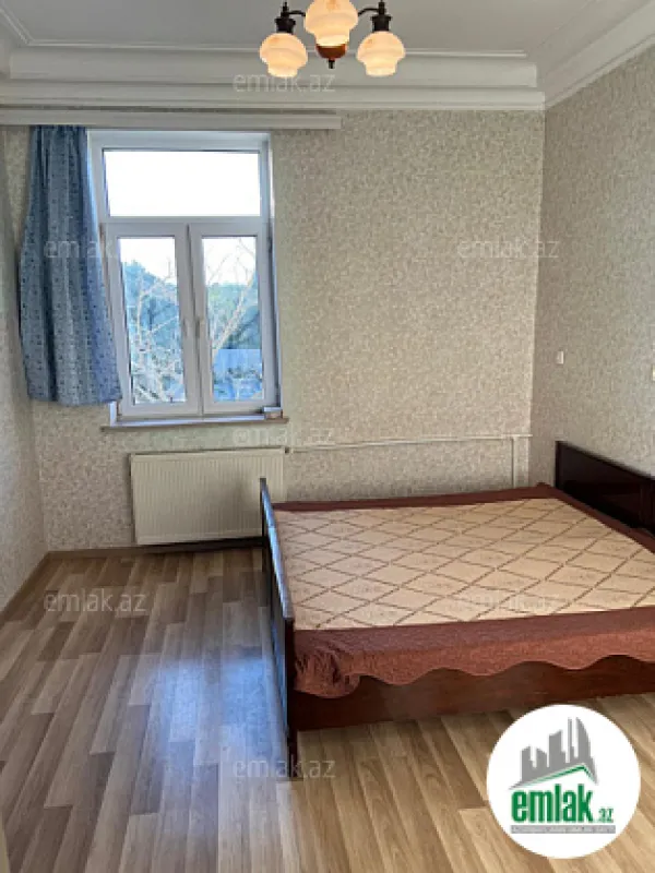 Satılır 2 otaqlı köhnə tikili 60 m²
