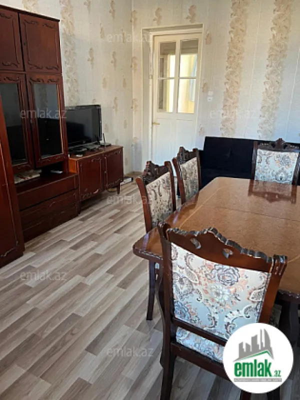 Satılır 2 otaqlı köhnə tikili 60 m²