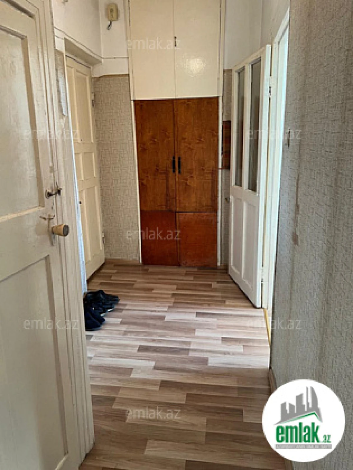 Satılır 2 otaqlı köhnə tikili 60 m²