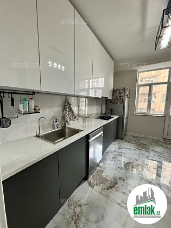 Satılır 3 otaqlı yeni tikili 115 m²