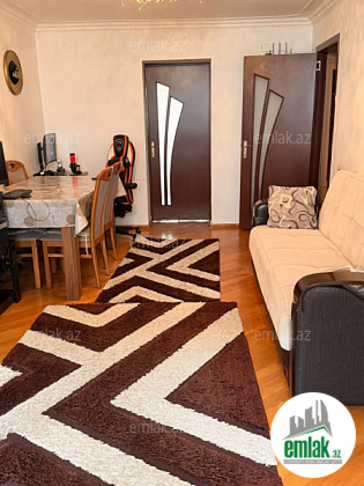 Satılır 2 otaqlı köhnə tikili 60 m²