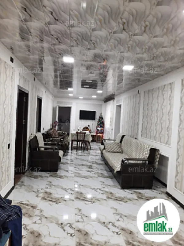 Satılır 6 otaqlı mənzil 180 m²