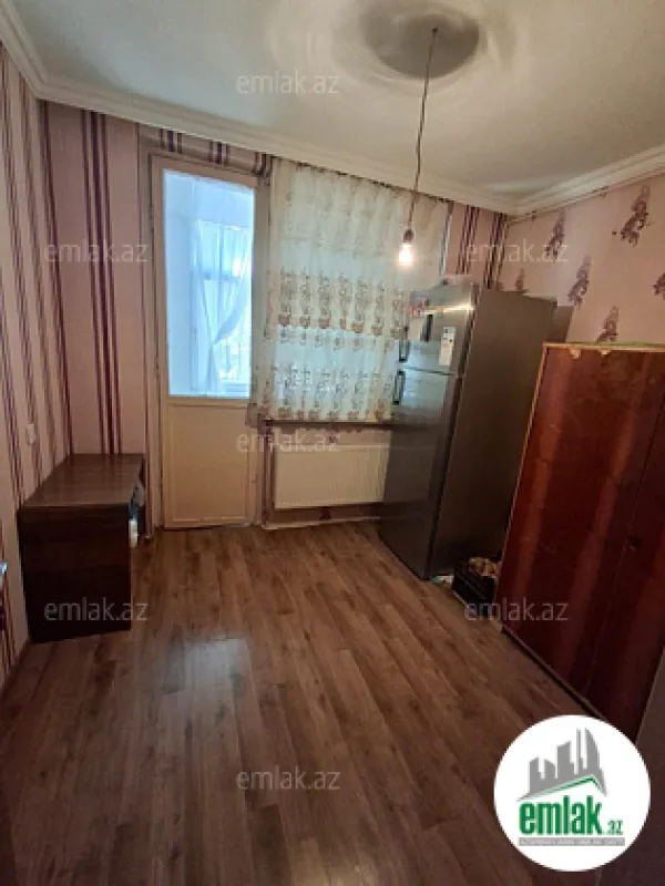 Satılır 2 otaqlı köhnə tikili 56 m²