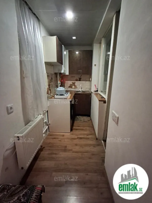 Satılır 2 otaqlı köhnə tikili 56 m²