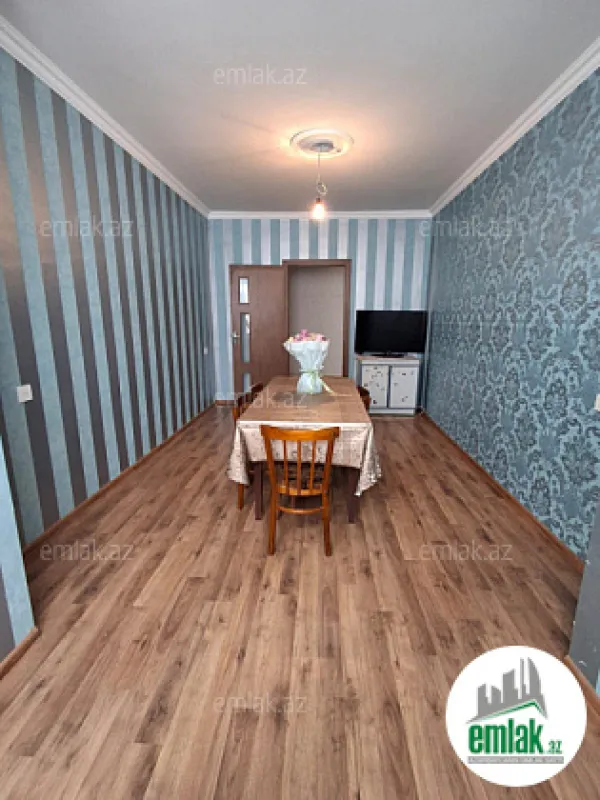 Satılır 2 otaqlı köhnə tikili 56 m²