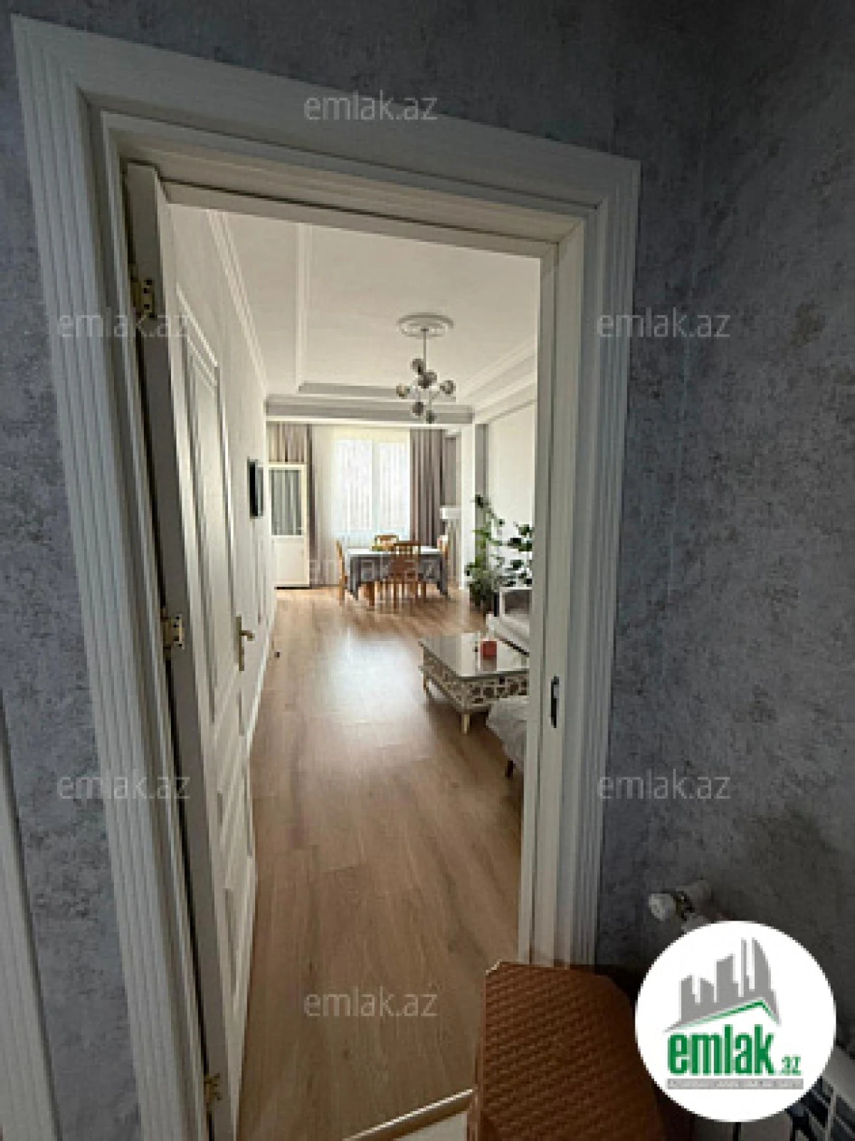 Satılır 2 otaqlı yeni tikili 76 m²