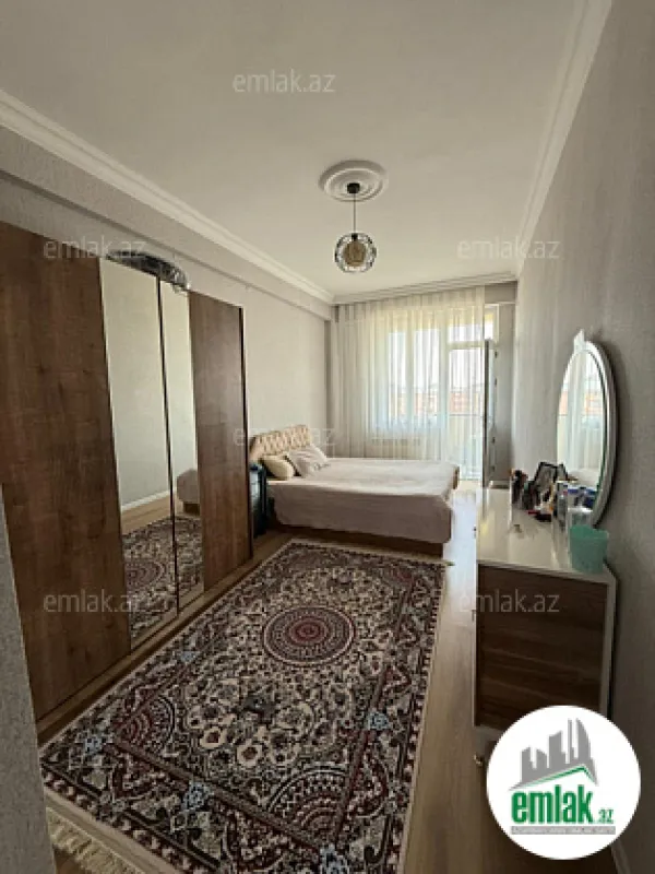 Satılır 2 otaqlı yeni tikili 76 m²