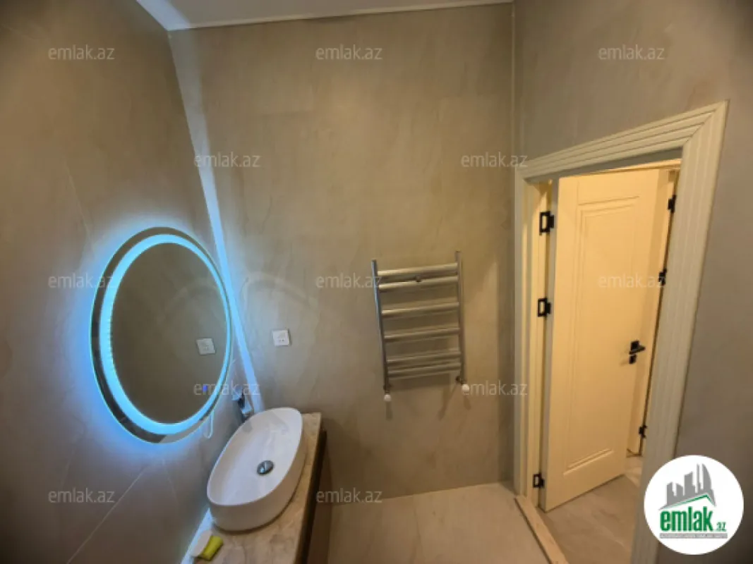 Satılır 2 otaqlı yeni tikili 75 m²