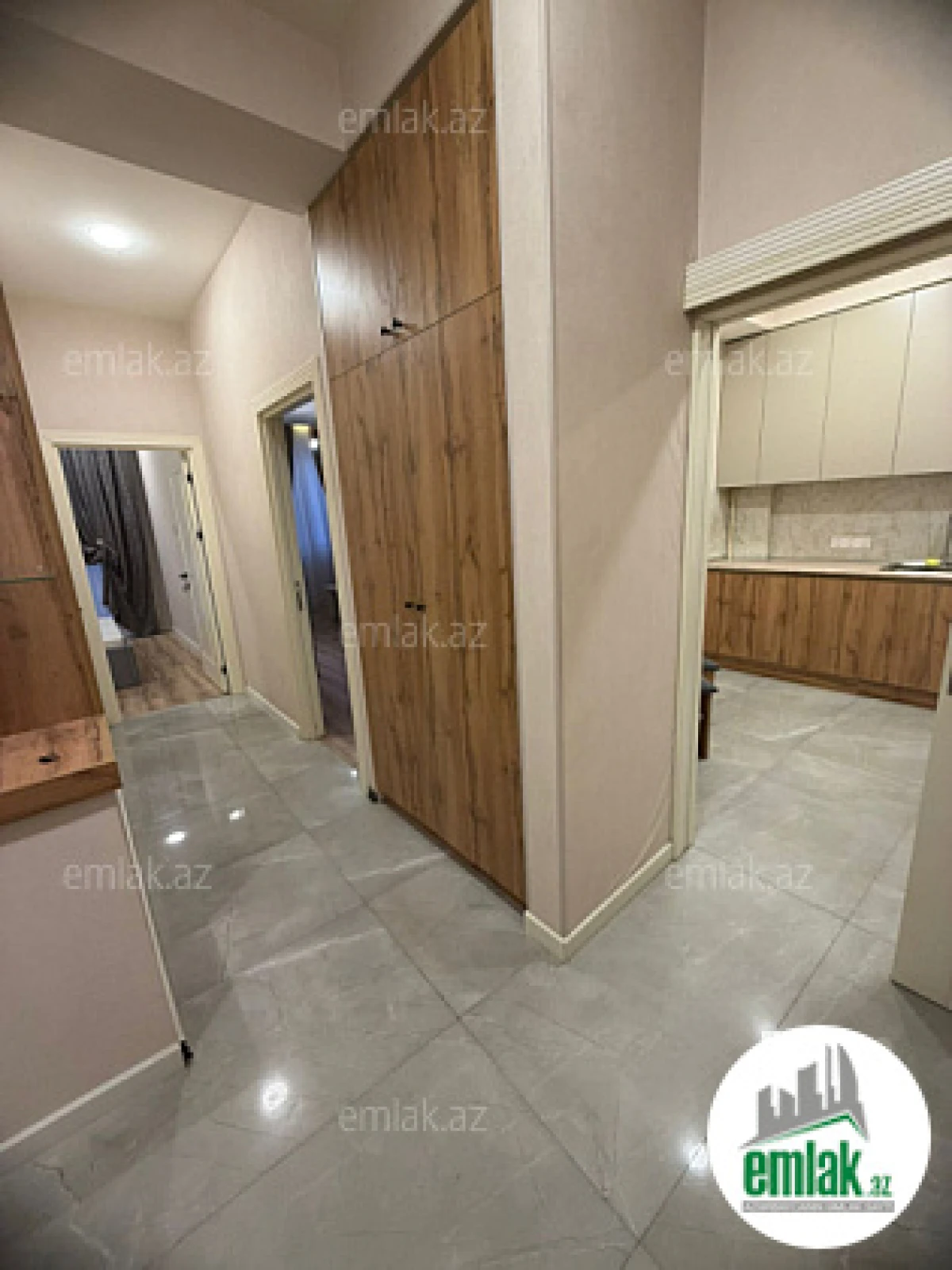 Satılır 2 otaqlı yeni tikili 75 m²