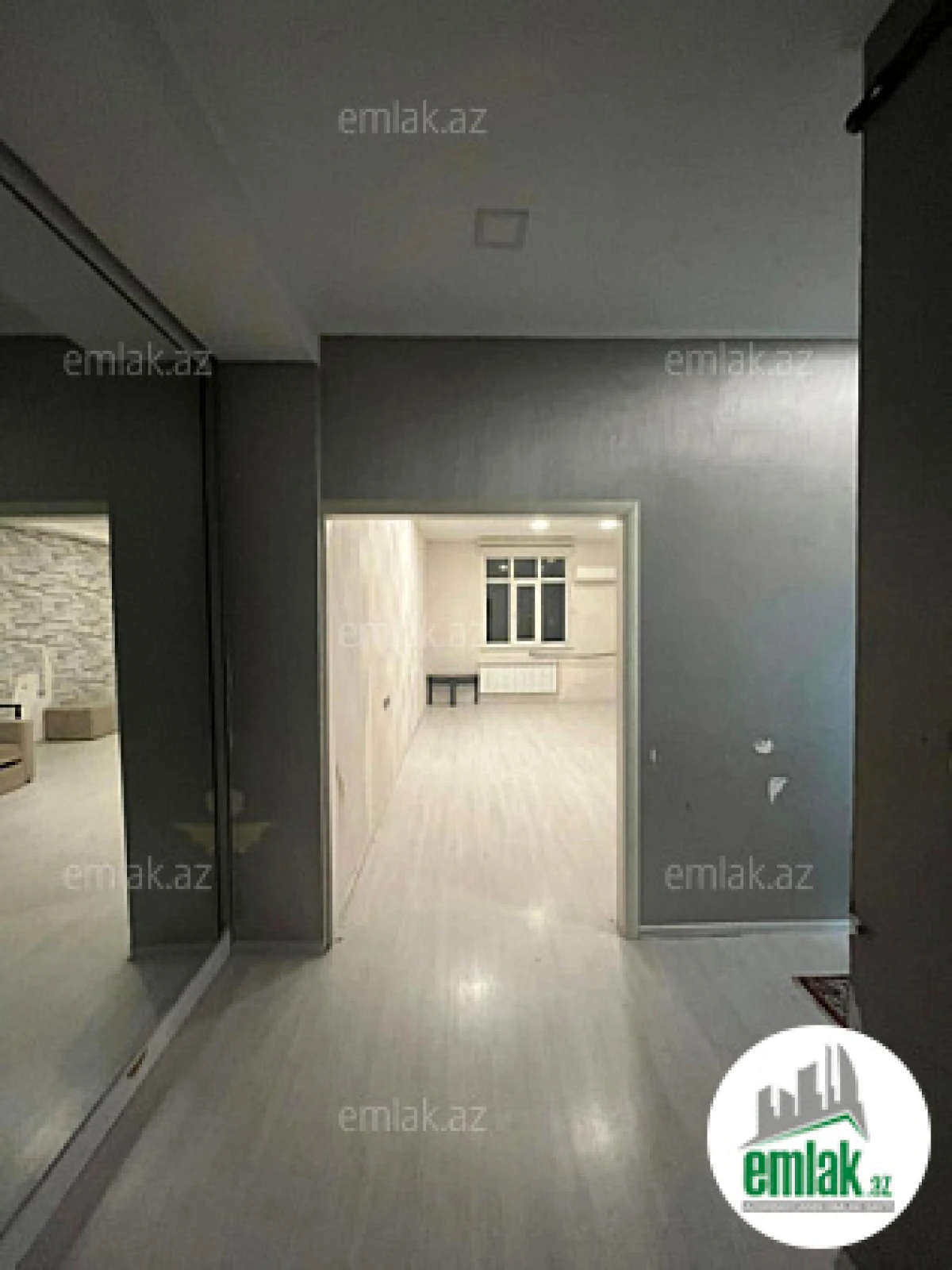Satılır 3 otaqlı yeni tikili 92 m²
