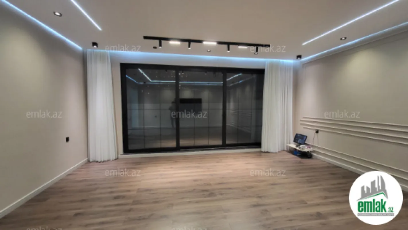 Satılır 4 otaqlı həyət evi 200 m²