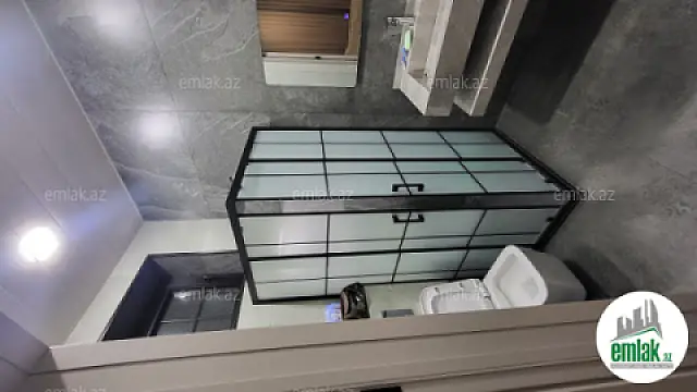 Satılır 4 otaqlı həyət evi 200 m²