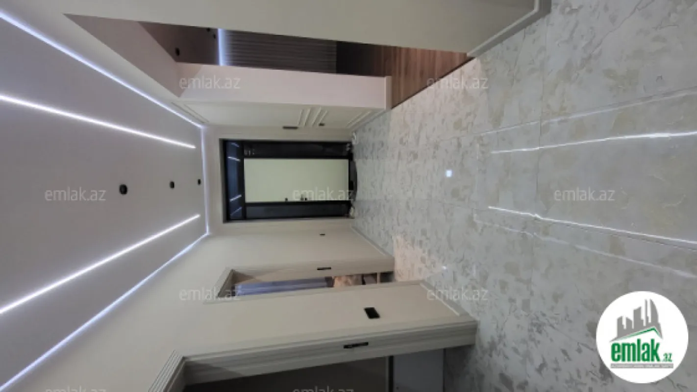 Satılır 4 otaqlı həyət evi 200 m²