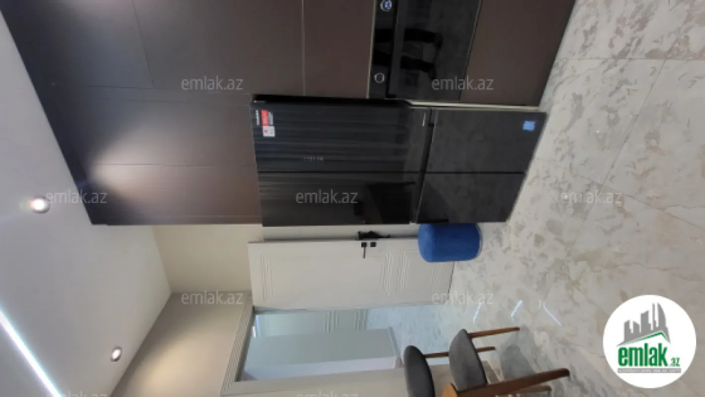 Satılır 4 otaqlı həyət evi 200 m²