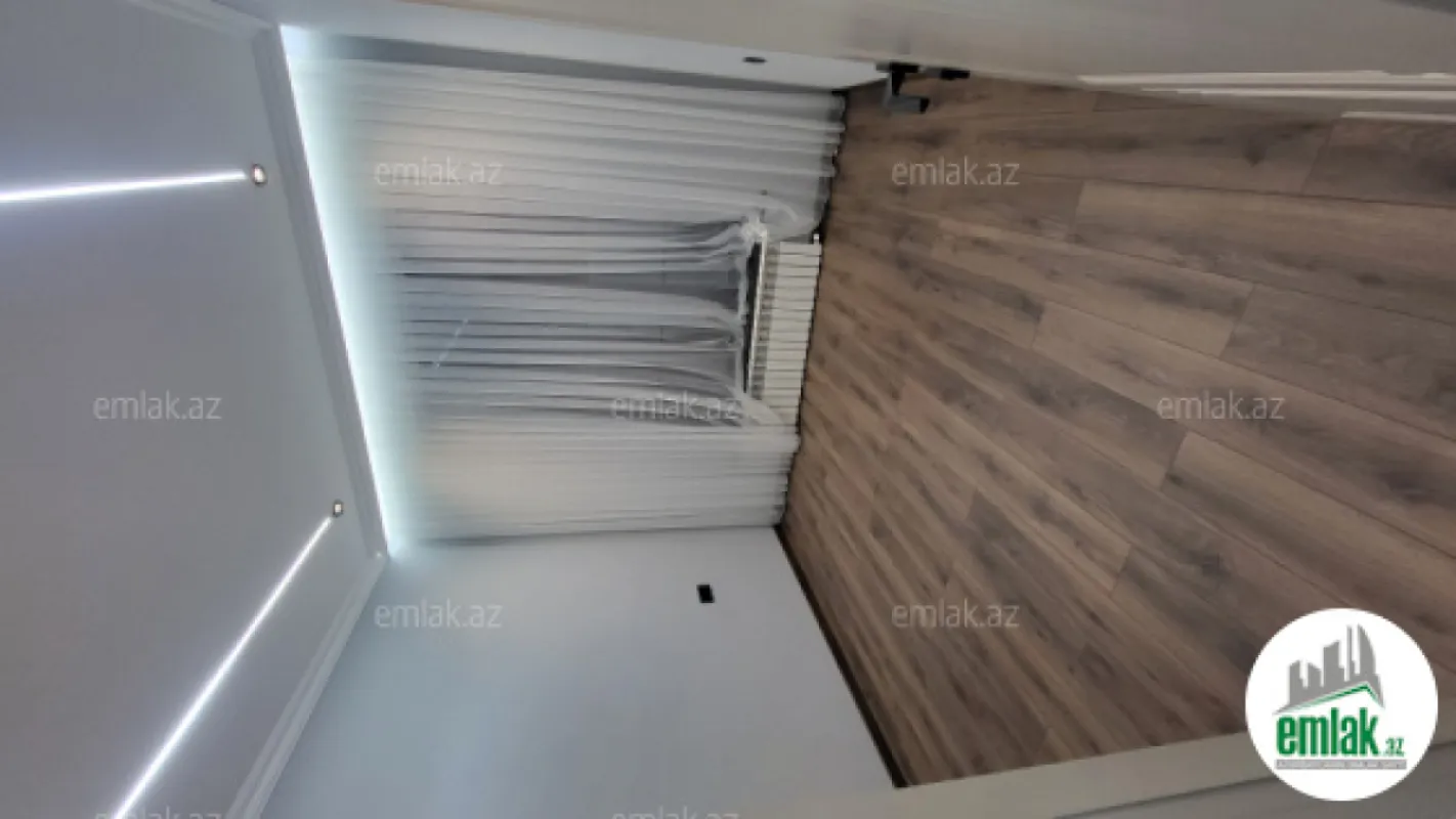 Satılır 4 otaqlı həyət evi 200 m²