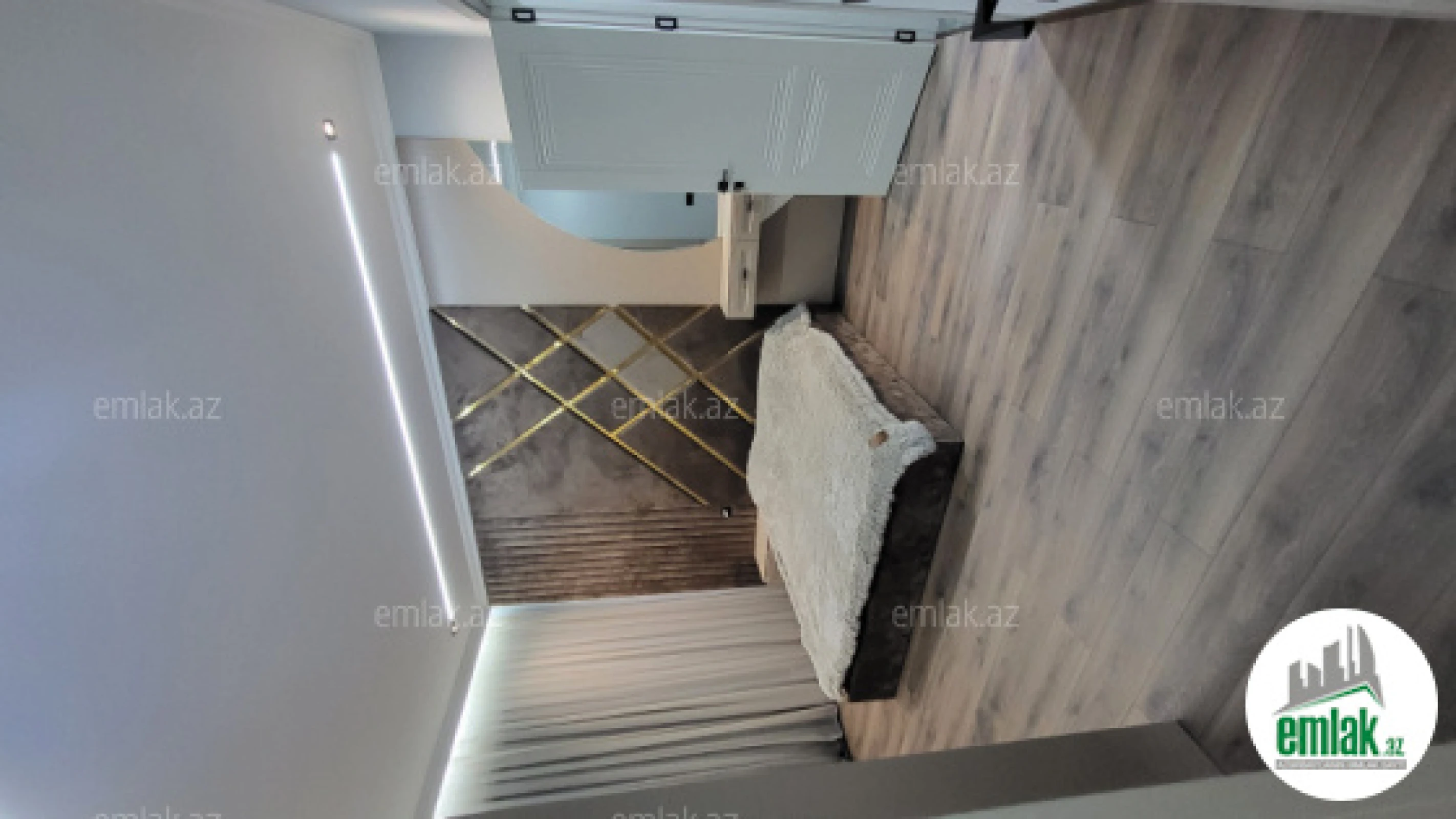 Satılır 4 otaqlı həyət evi 200 m²