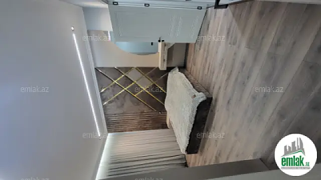 Satılır 4 otaqlı həyət evi 200 m²