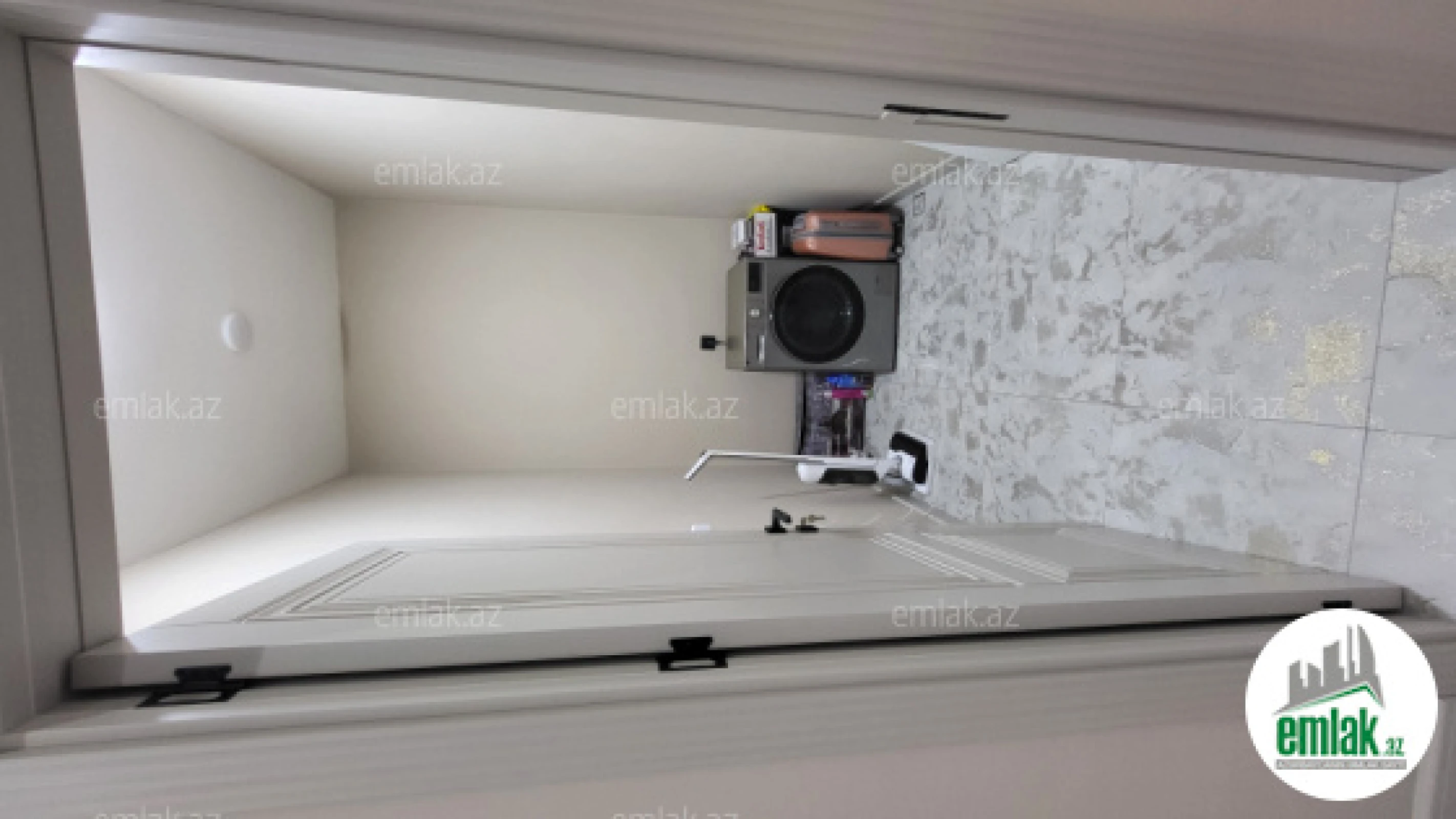 Satılır 4 otaqlı həyət evi 200 m²