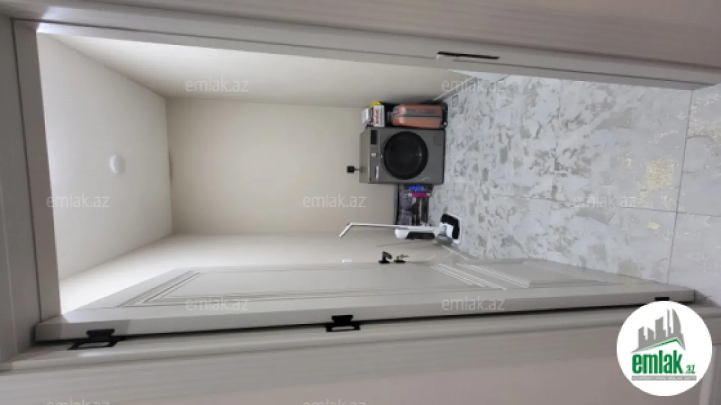 Satılır 4 otaqlı həyət evi 200 m²