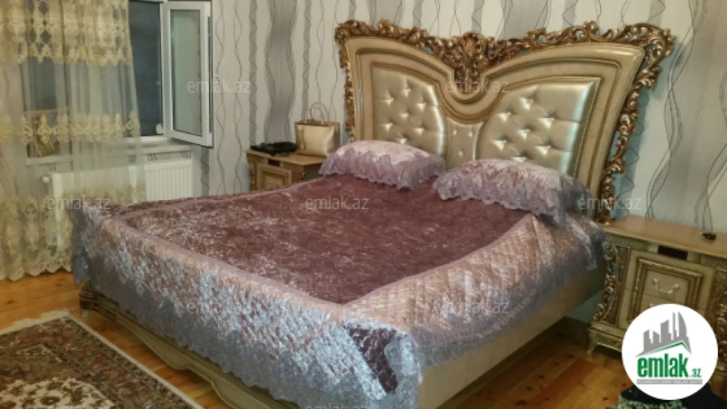 Satılır 6 otaqlı həyət evi 260 m²
