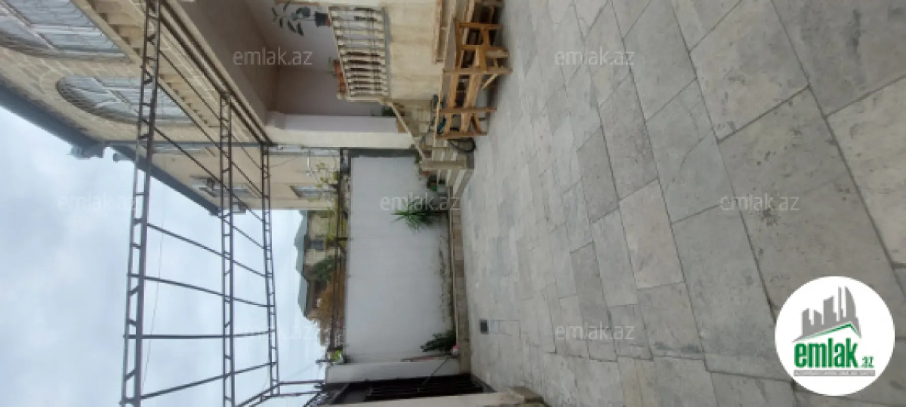 Satılır 6 otaqlı həyət evi 260 m²