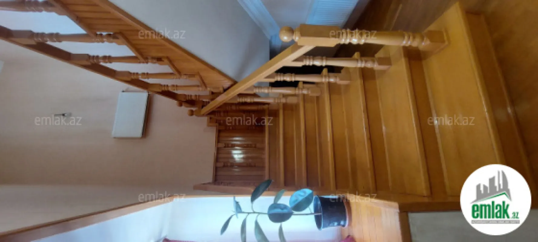 Satılır 6 otaqlı həyət evi 260 m²