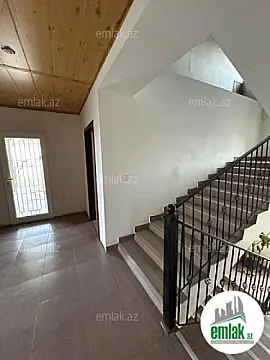 Satılır 7 otaqlı mənzil 280 m²