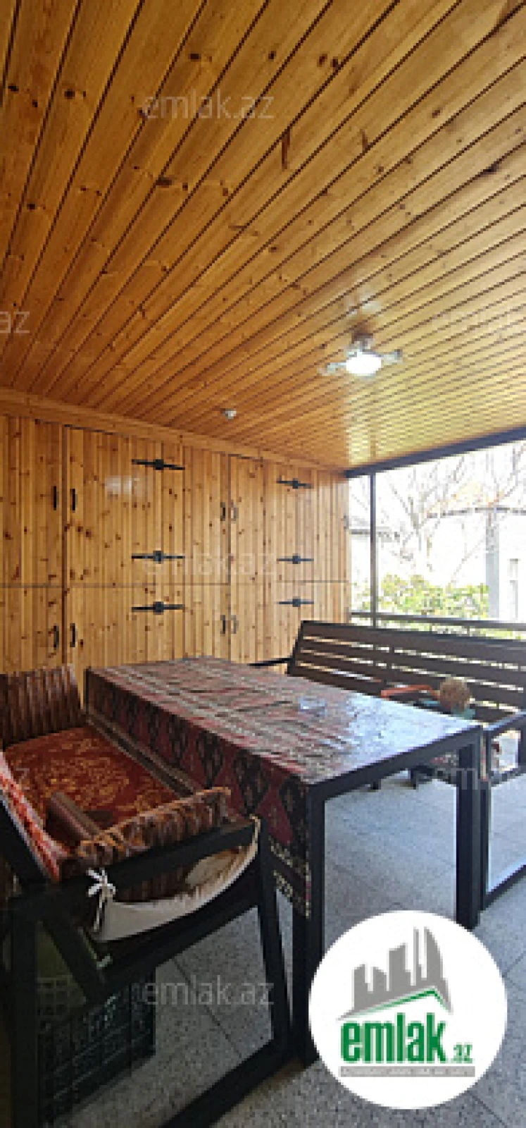 Satılır 10 otaqlı həyət evi 320 m²