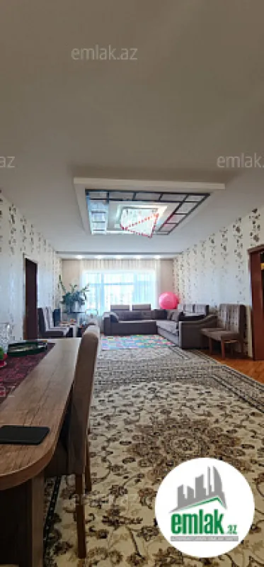 Satılır 10 otaqlı həyət evi 320 m²