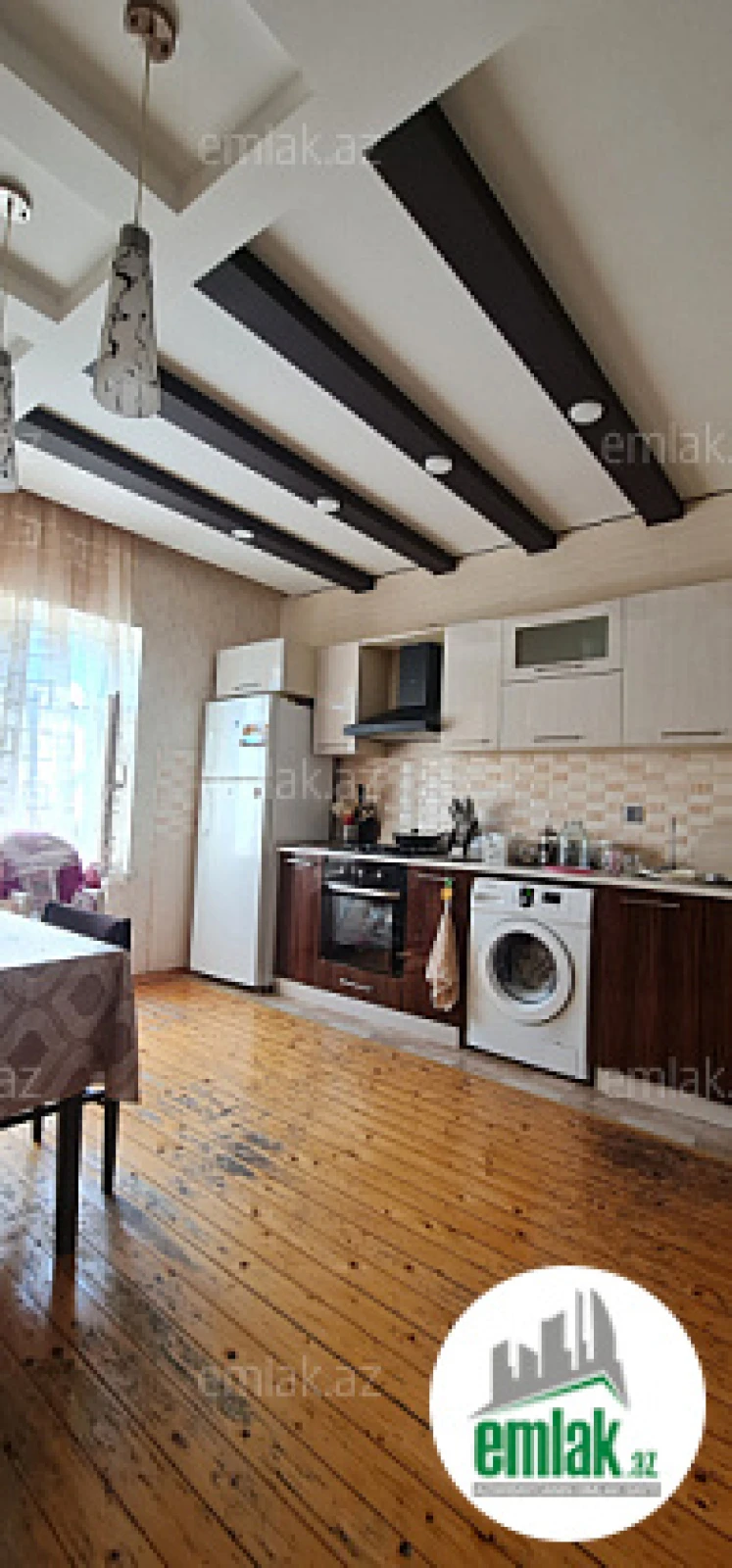 Satılır 10 otaqlı həyət evi 320 m²