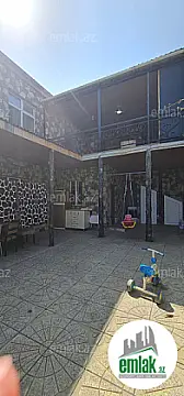 Satılır 10 otaqlı həyət evi 320 m²