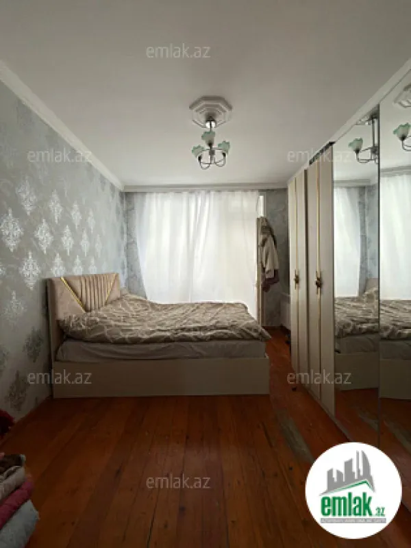 Satılır 3 otaqlı köhnə tikili 91 m²