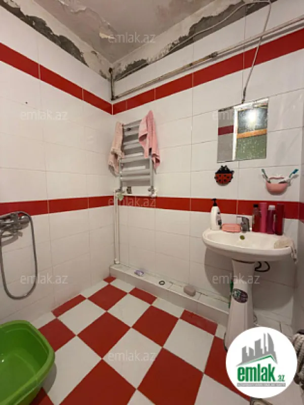 Satılır 3 otaqlı köhnə tikili 91 m²