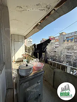 Satılır 3 otaqlı köhnə tikili 91 m²