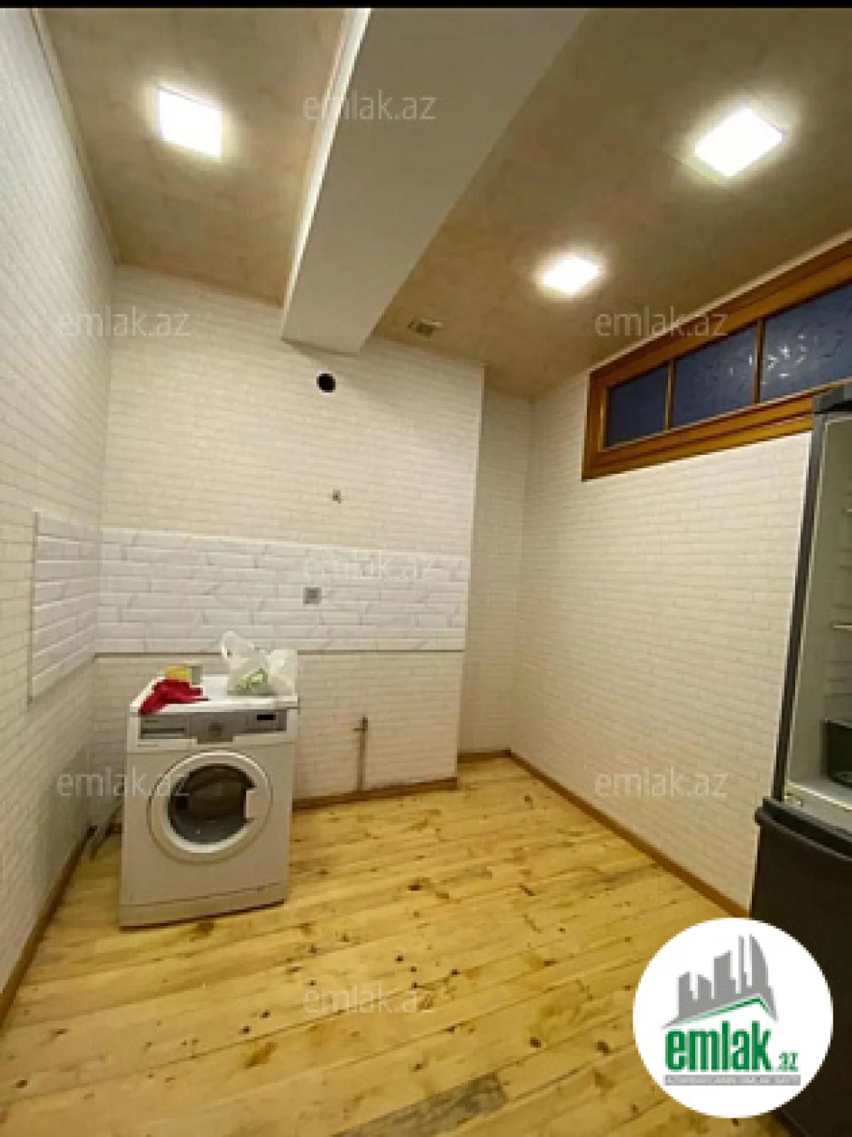 Satılır 3 otaqlı yeni tikili 65 m²