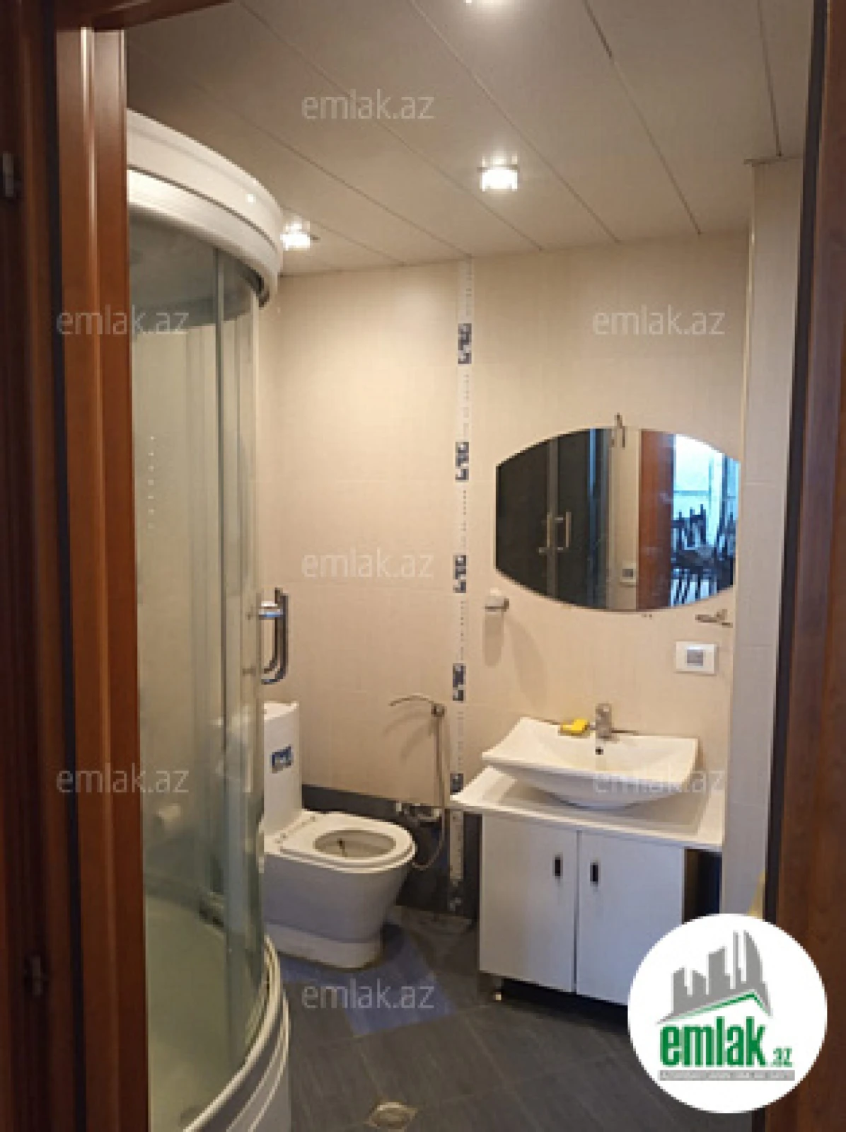 Satılır 2 otaqlı yeni tikili 73 m²