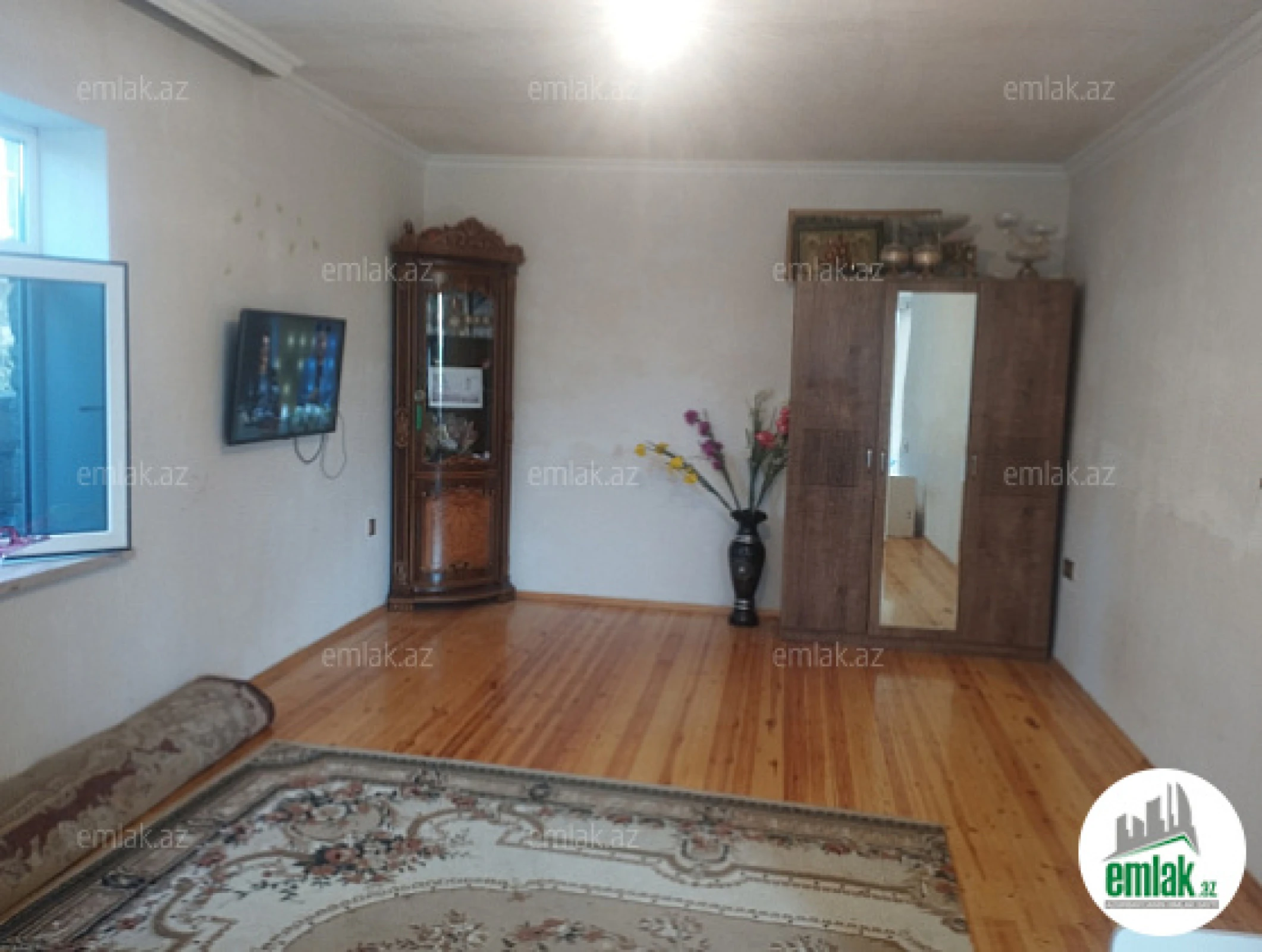 Satılır 6 otaqlı həyət evi 200 m²