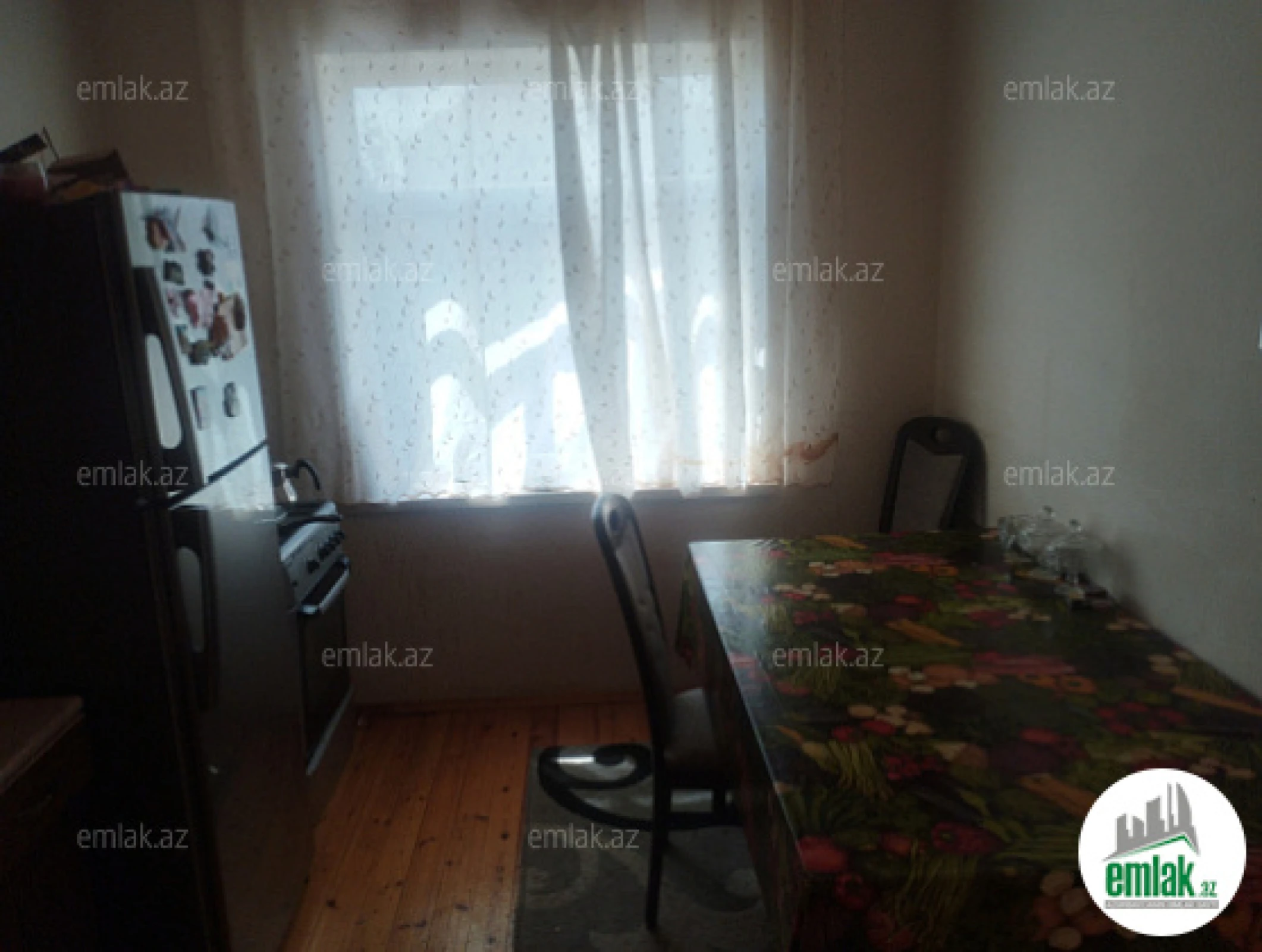 Satılır 6 otaqlı həyət evi 200 m²