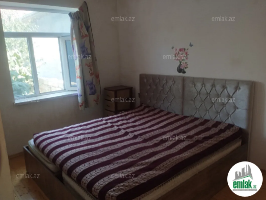 Satılır 6 otaqlı həyət evi 200 m²