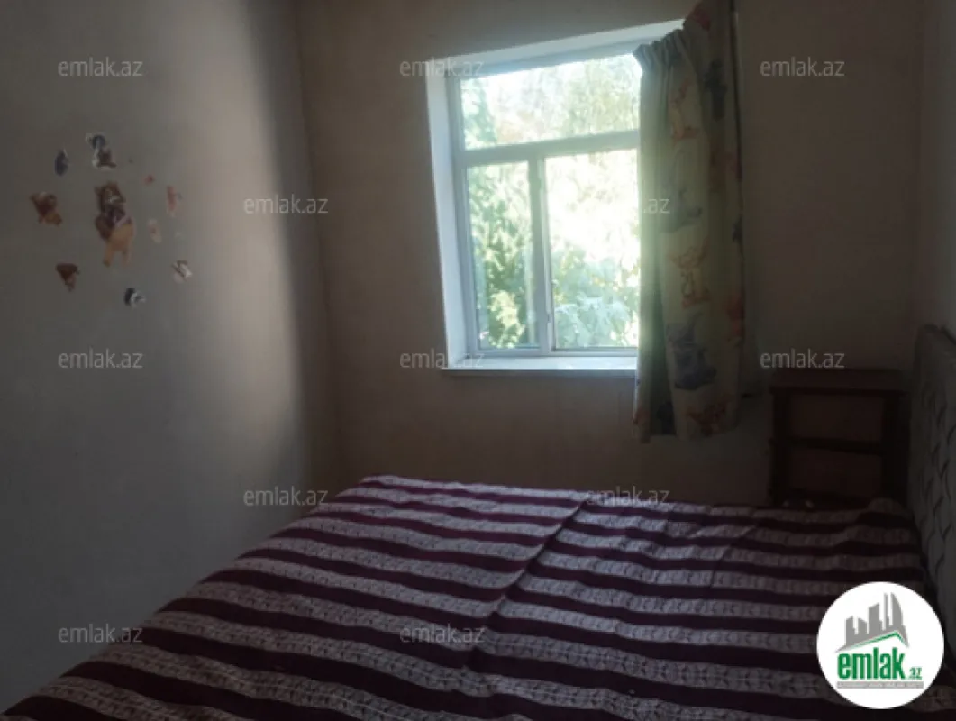 Satılır 6 otaqlı həyət evi 200 m²