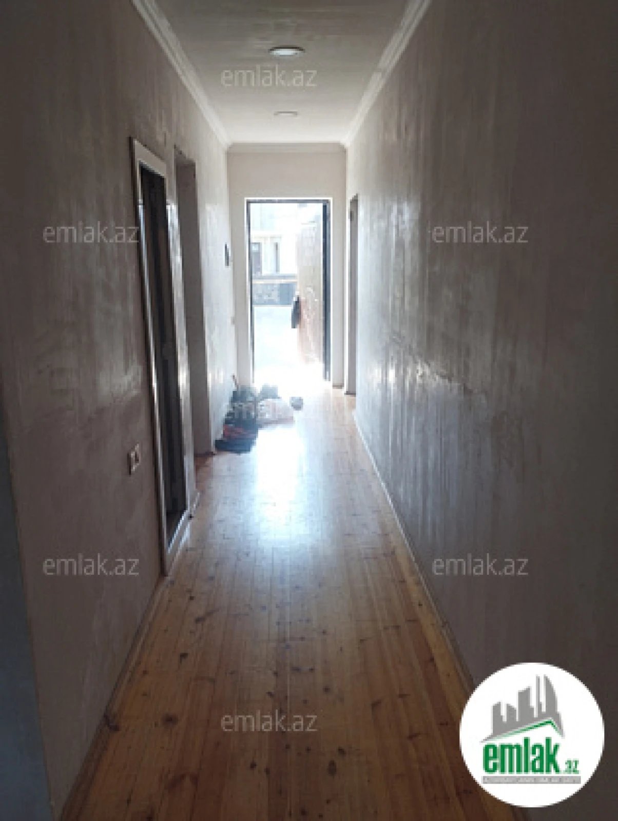 Satılır 6 otaqlı həyət evi 200 m²
