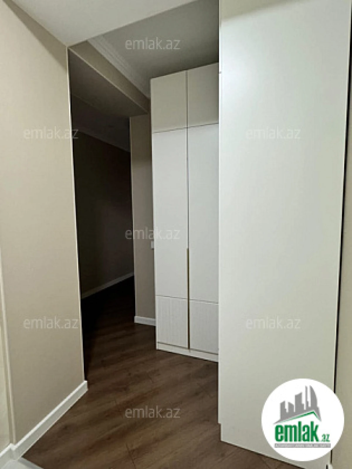Satılır 3 otaqlı yeni tikili 115 m²