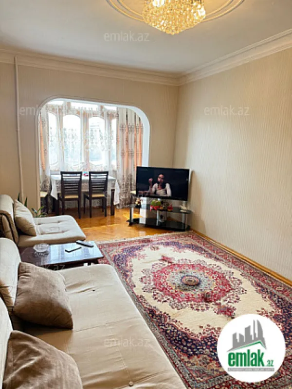 Satılır 3 otaqlı köhnə tikili 90 m²