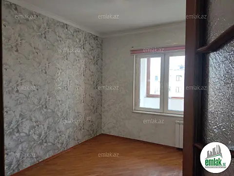 Satılır 2 otaqlı köhnə tikili 65 m²