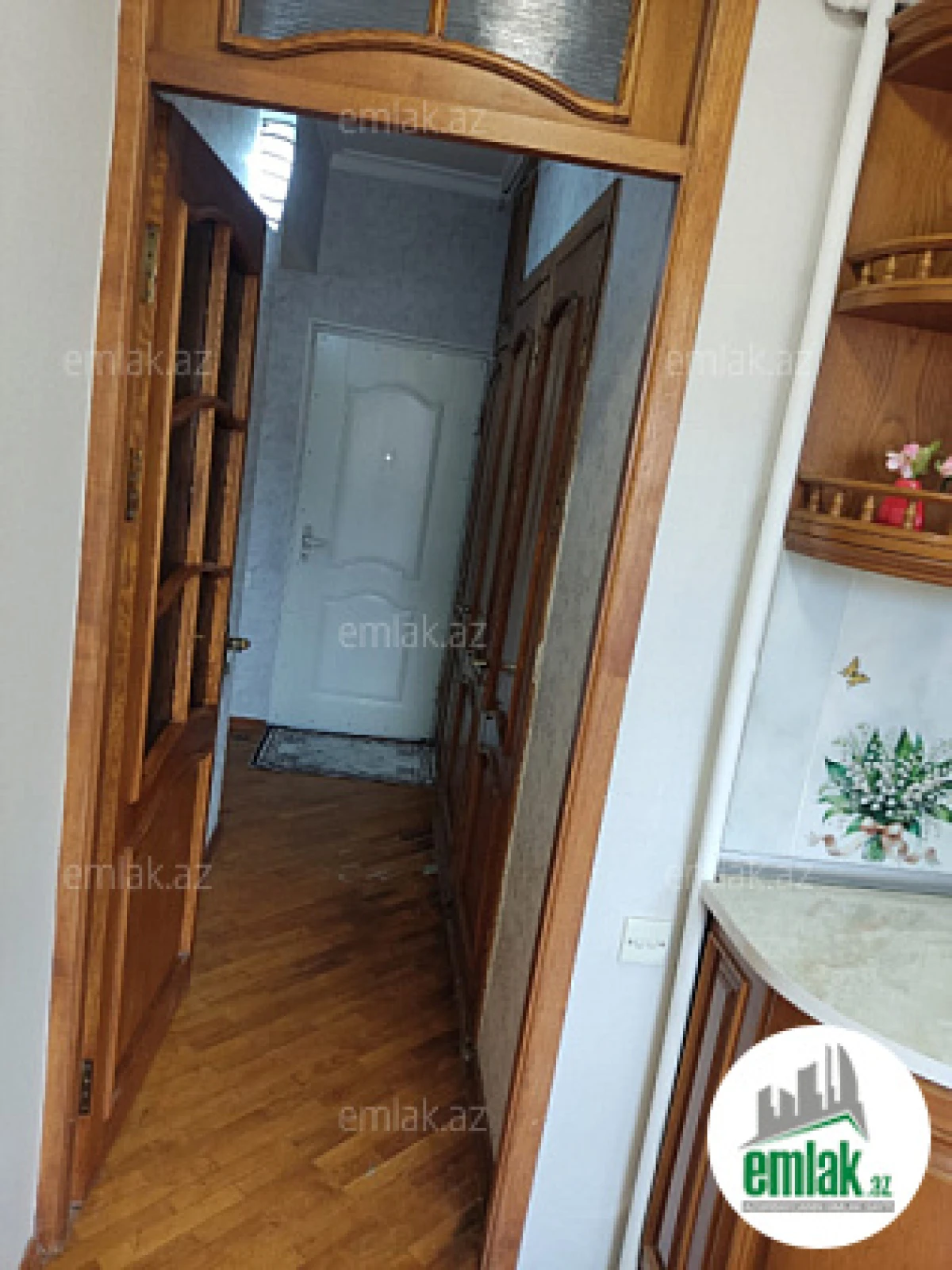 Satılır 2 otaqlı köhnə tikili 65 m²