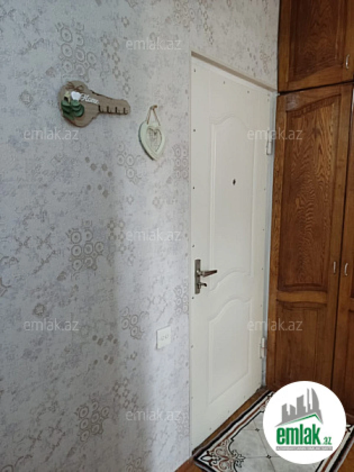 Satılır 2 otaqlı köhnə tikili 65 m²