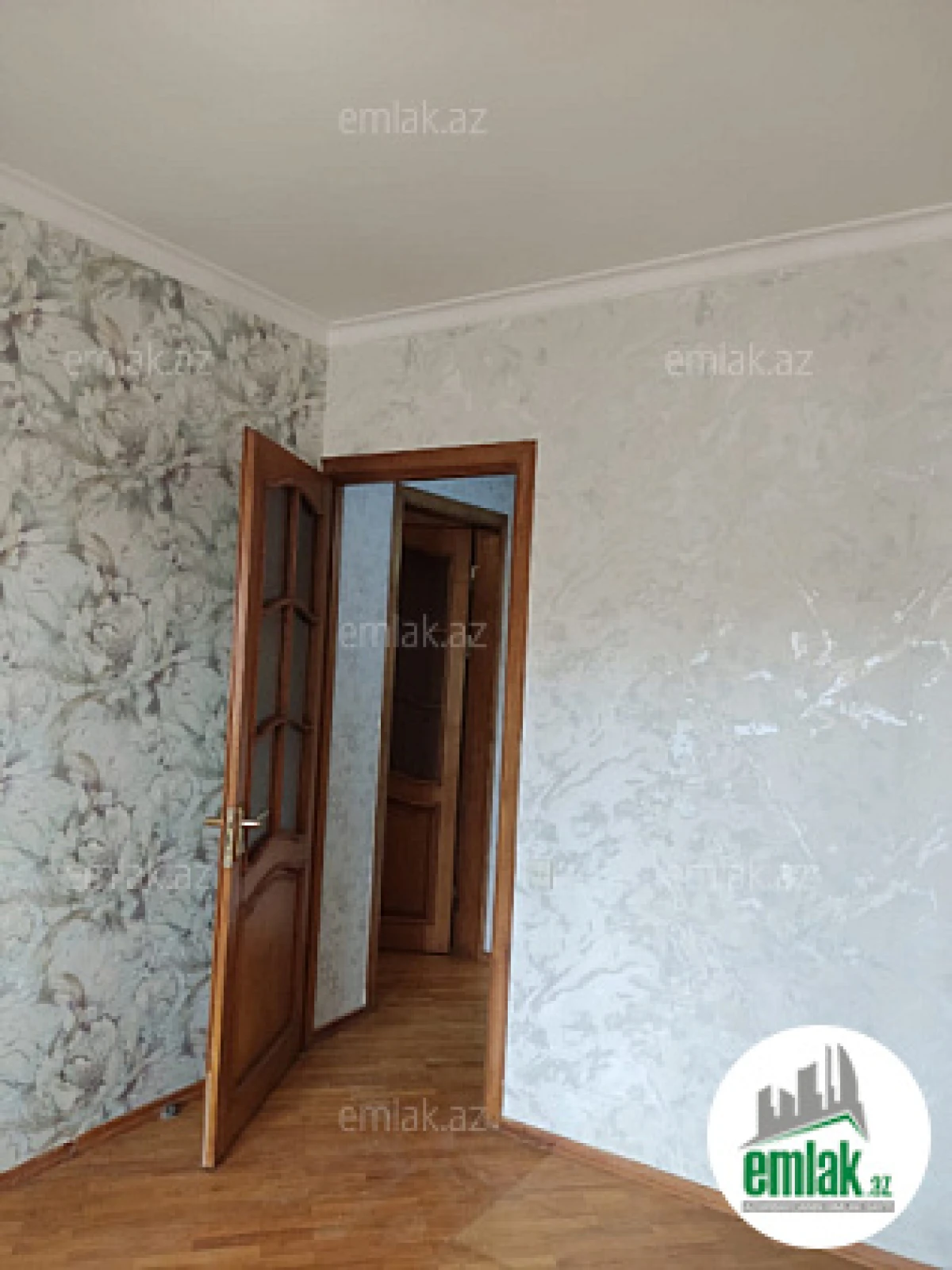 Satılır 2 otaqlı köhnə tikili 65 m²